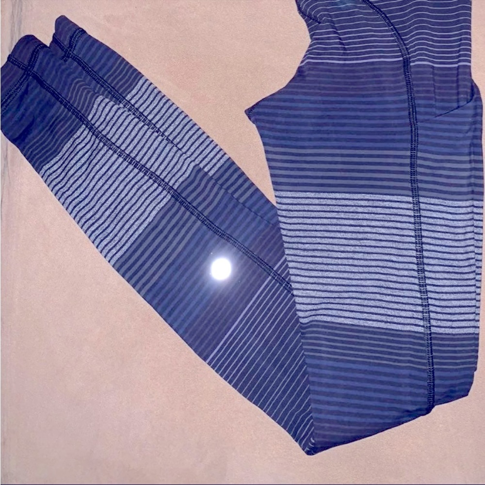 Lululemon Speed Tight II
Om Stripe Black Multi / Black